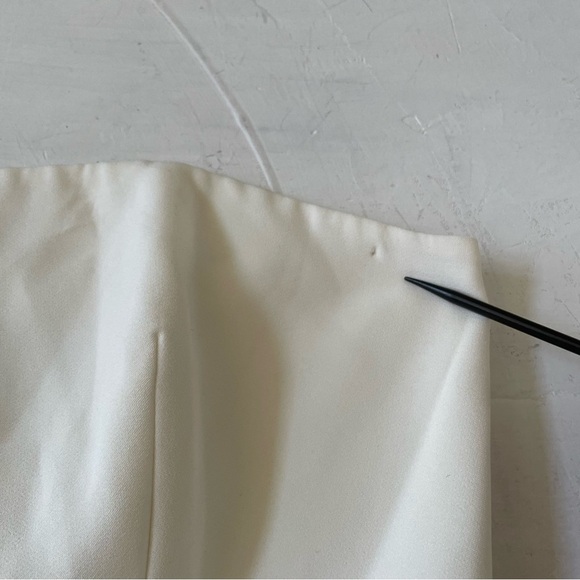 AQ/AQ Adelia White Jumpsuit Asymmetric Strapless Jumpsuit Size 8 - Picture 10 of 12